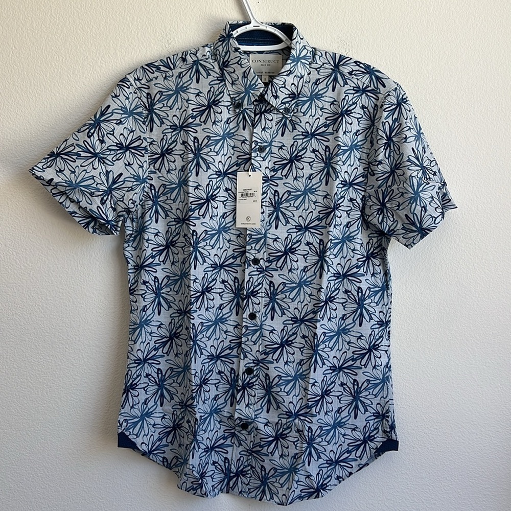 NWT Con. Struct Blue Floral Print Shirt